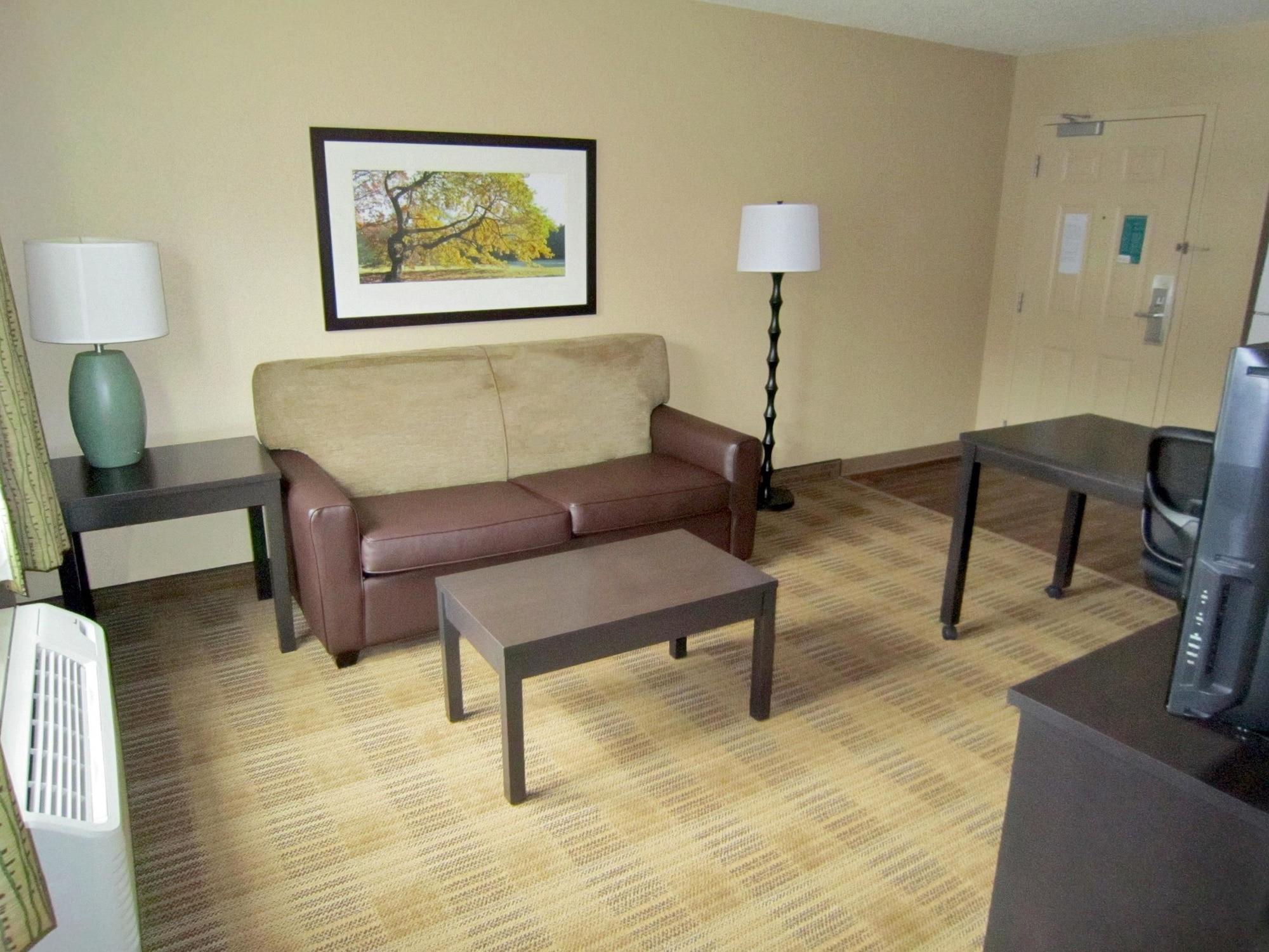 Extended Stay America Suites - Detroit - Novi - Orchard Hill Place Northville Buitenkant foto