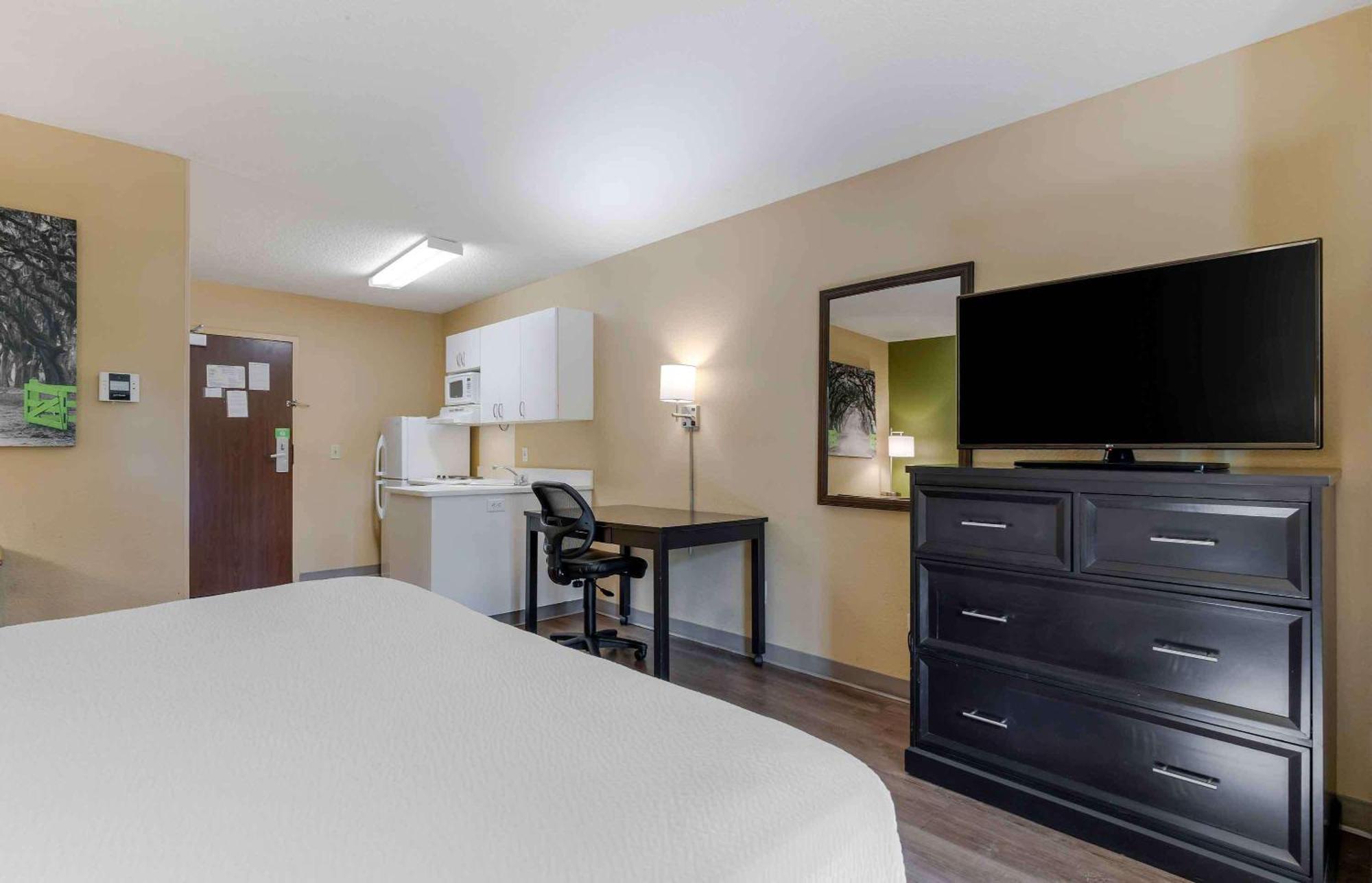 Extended Stay America Suites - Detroit - Novi - Orchard Hill Place Northville Buitenkant foto