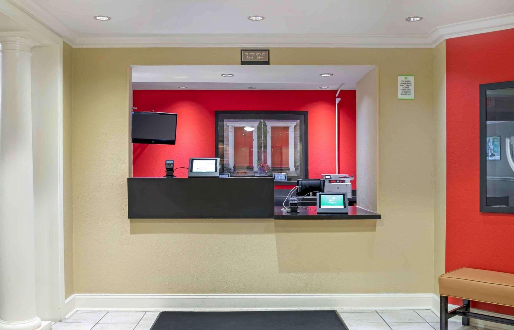 Extended Stay America Suites - Detroit - Novi - Orchard Hill Place Northville Buitenkant foto