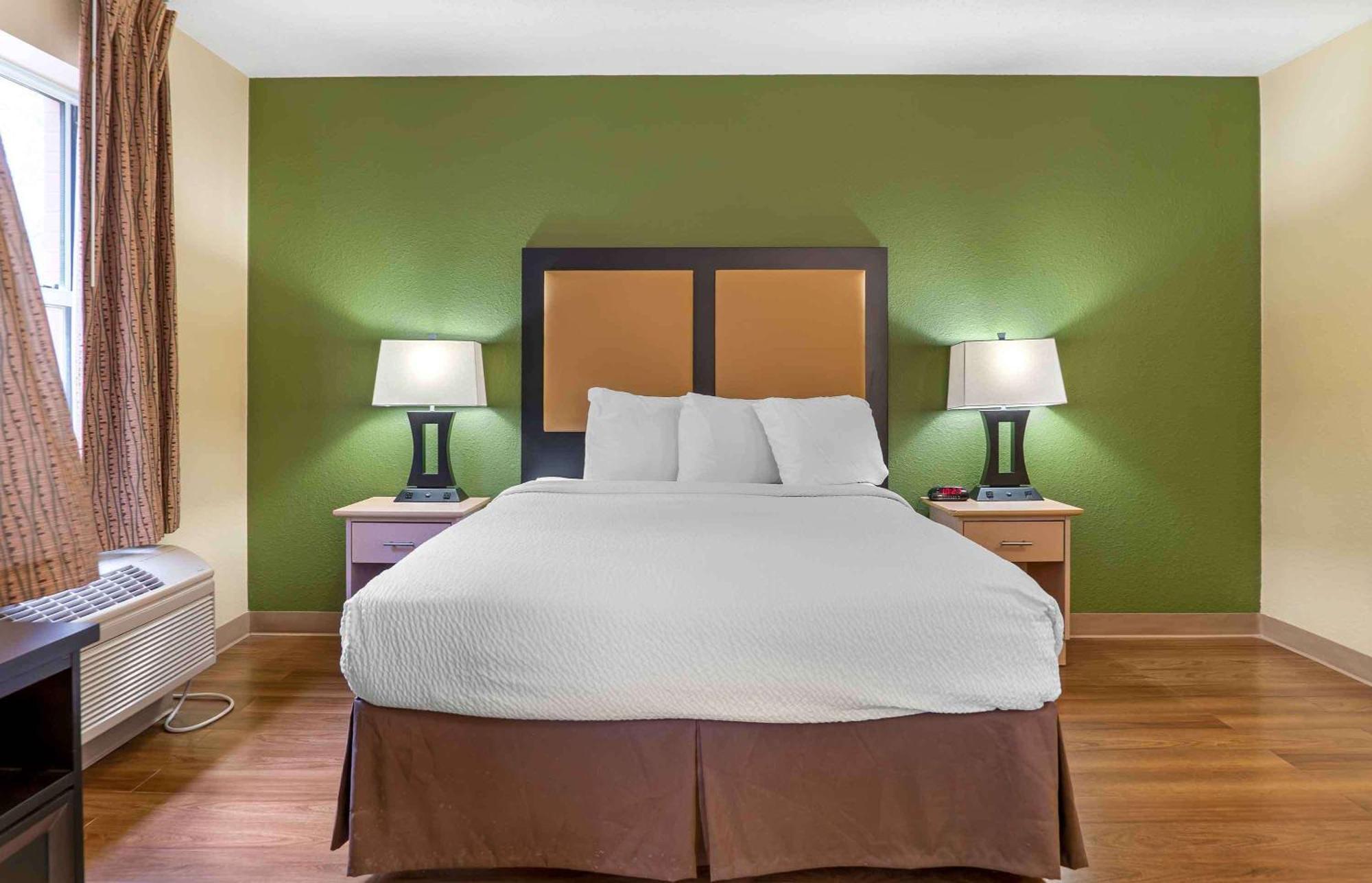 Extended Stay America Suites - Detroit - Novi - Orchard Hill Place Northville Buitenkant foto